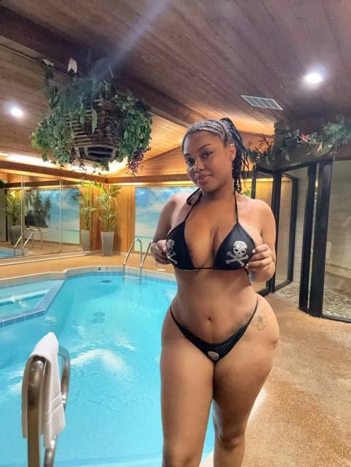 VIP Touch by a Beautiful, Skilled Therapist “Indulge in First-Class Comfort & Warmth - Image 2